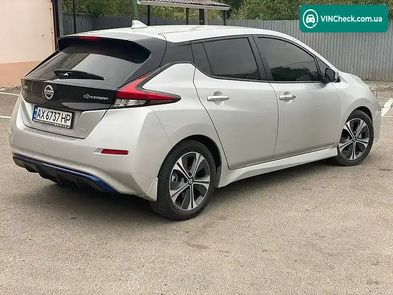 Nissan Leaf 2018, фото з оголошення 2 з 10, VIN 1N4AZ1CP9JC317483