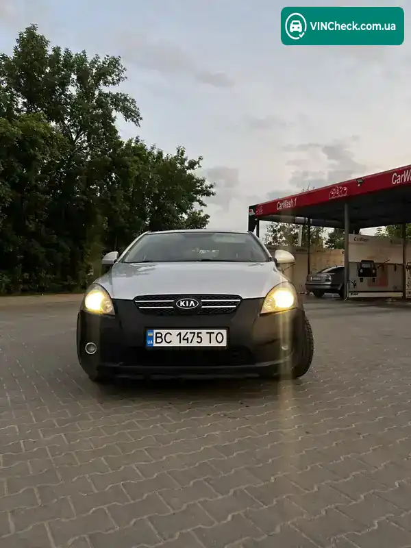 Kia Ceed 2009, фото з оголошення 2 з 18, VIN U5YFF23229L040017