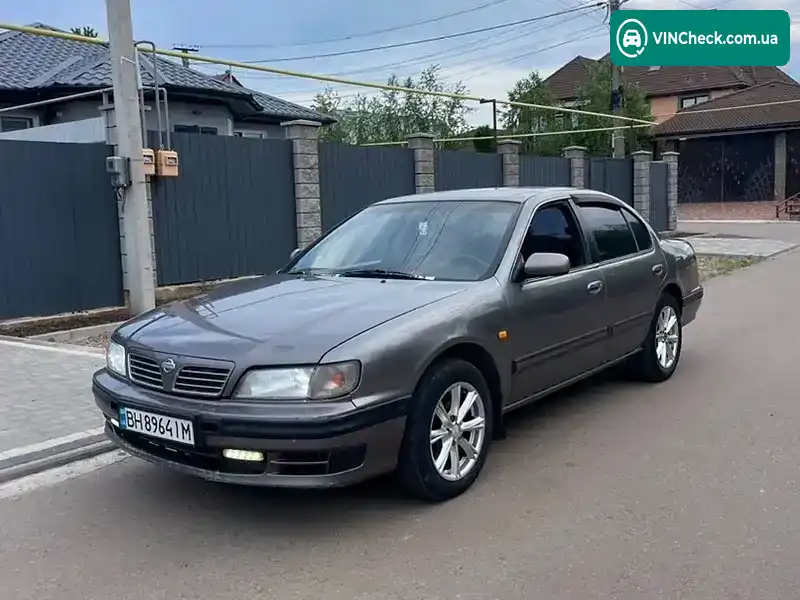 Nissan Maxima 1997, фото з оголошення 1 з 7, VIN JN1CAUA32U0032893