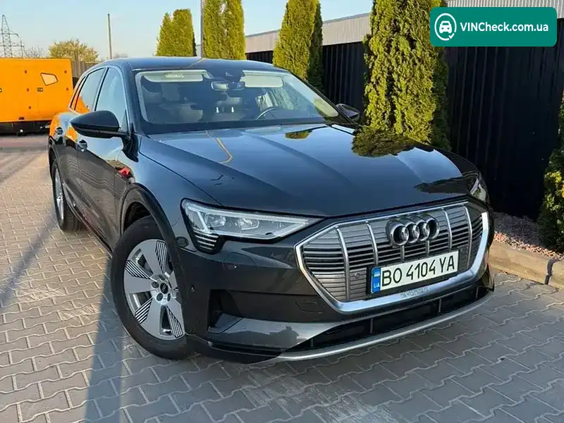 Audi e-tron 2019, фото з оголошення 1 з 21, VIN WAUZZZGE3LB016492