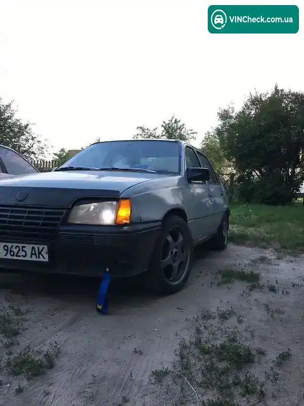 Opel Kadett 1987, фото з оголошення 1 з 8, VIN W0L000039H5014564