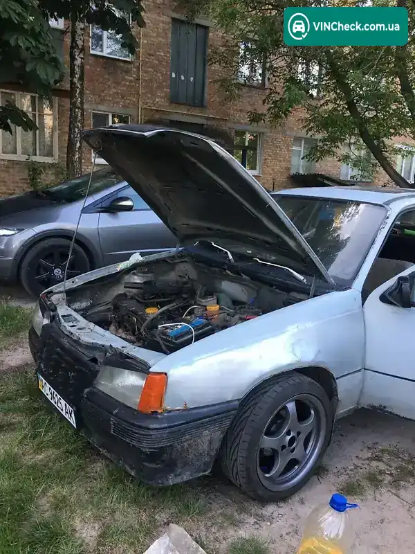 Opel Kadett 1987, фото з оголошення 2 з 8, VIN W0L000039H5014564