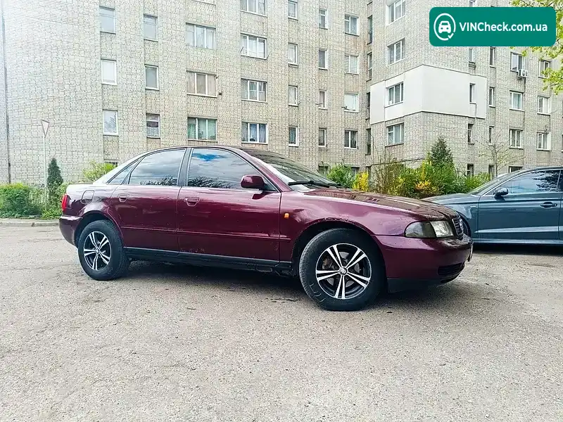 Audi A4 1998, фото з оголошення 2 з 10, VIN WAUZZZ8DZWA074651