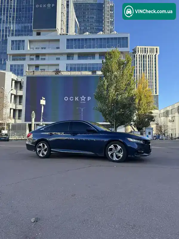 Honda Accord 2019, фото з оголошення 2 з 8, VIN 1HGCV1F46KA080076