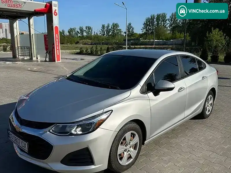 Chevrolet Cruze 2018, фото з оголошення 2 з 21, VIN 1G1BC5SM8J7211283