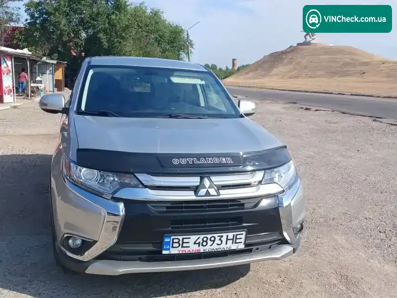Mitsubishi Outlander 2018, фото з оголошення 1 з 20, VIN JA4AZ3A3XJZ042476