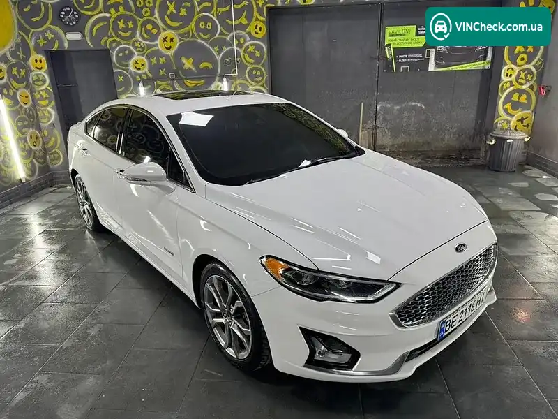 Ford Fusion 2019, фото з оголошення 2 з 20, VIN 3FA6P0RU5KR156152