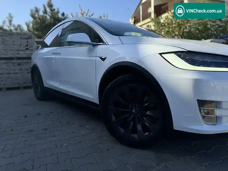 Tesla Model X 2018, фото з оголошення 2 з 12, VIN 5YJXCDE22JF121901