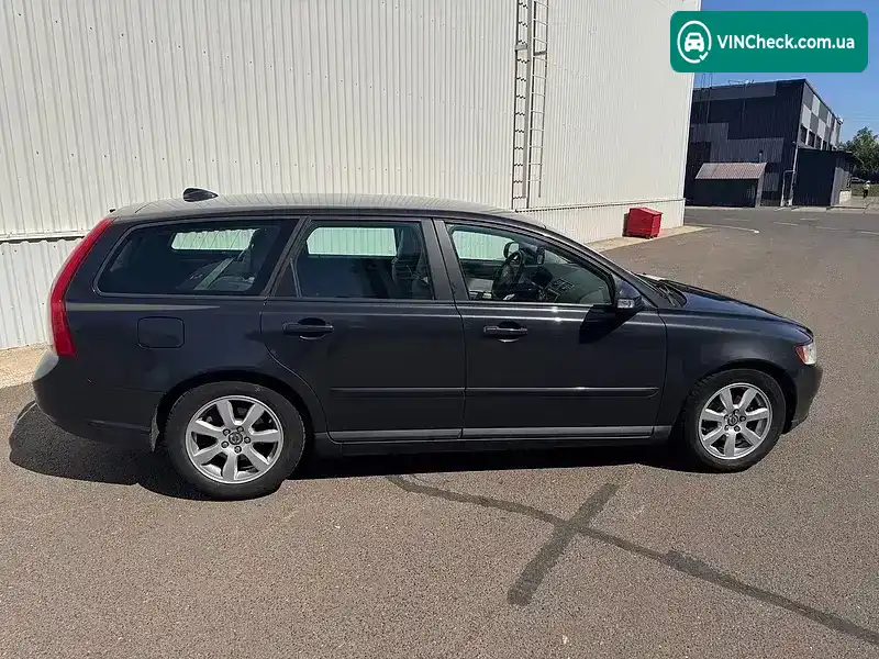 Volvo V50 2009, фото з оголошення 2 з 11, VIN YV1MW76F2A2528004