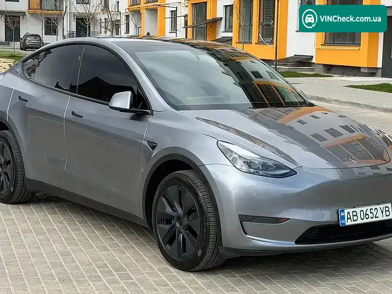 Tesla Model Y 2024, фото з оголошення 2 з 21, VIN 7SAYGDED4RA325444