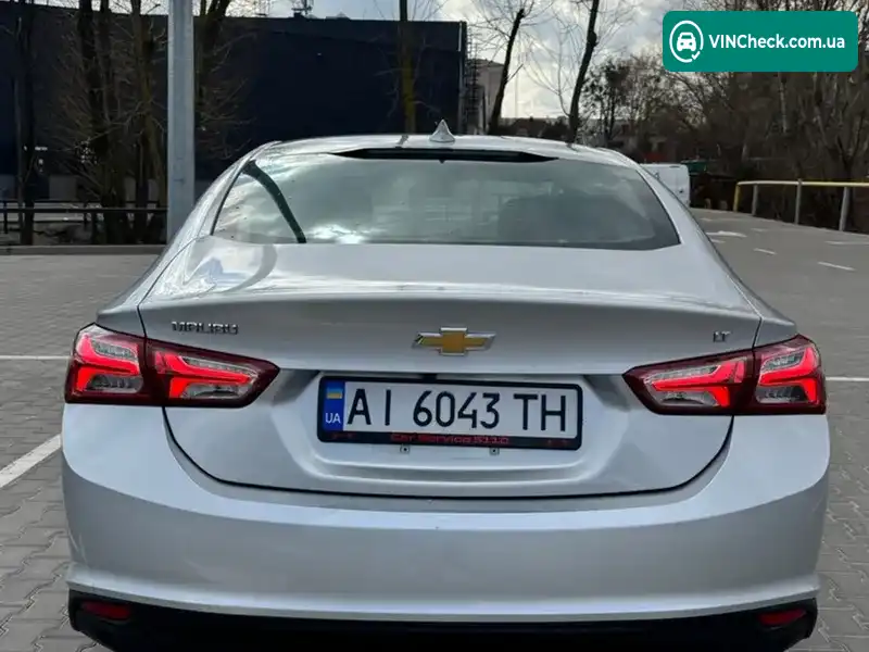 Chevrolet Malibu 2019, фото з оголошення 2 з 20, VIN 1G1ZD5ST2LF020809