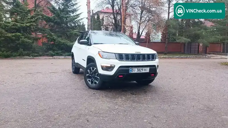 Jeep Compass 2020, фото з оголошення 2 з 21, VIN 3C4NJDDB7LT163497