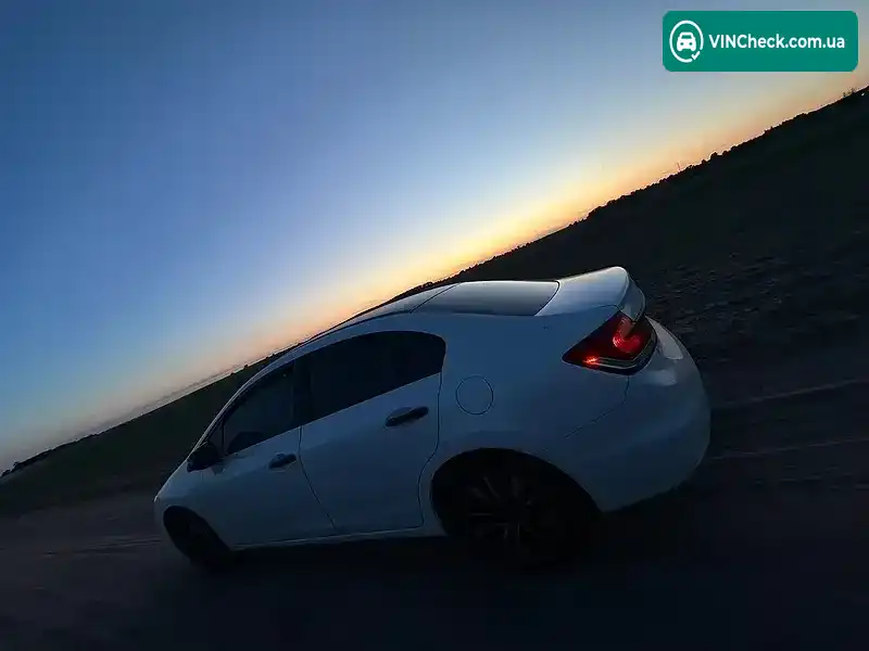 Honda Civic 2014, фото з оголошення 2 з 21, VIN 19XFB2670EE800331