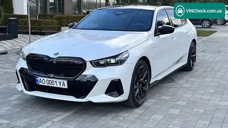 BMW i5 2024, фото з оголошення 1 з 9, VIN LBV51FM05RSC02284