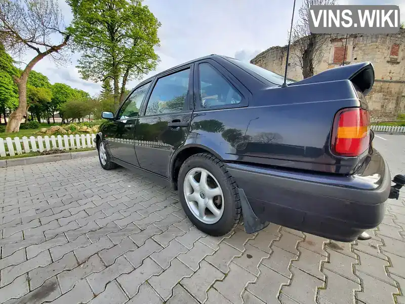 Volvo 440 1994, фото з оголошення 2 з 15, VIN XLBKY313ERC478044