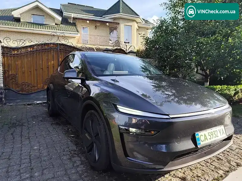 Tesla Model Y 2025, фото з оголошення 2 з 19, VIN 7SAYGDEE0TF396210