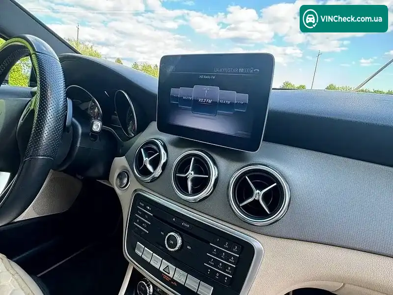Mercedes-Benz GLA-Class 2019, фото з оголошення 2 з 15, VIN WDCTG4EB0LU024154