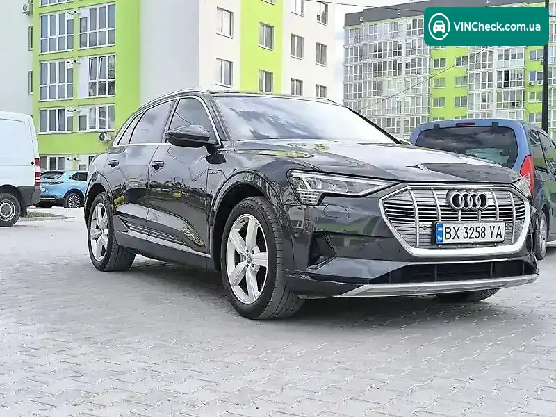 Audi e-tron 2019, фото з оголошення 1 з 14, VIN WAUZZZGEXLB009054