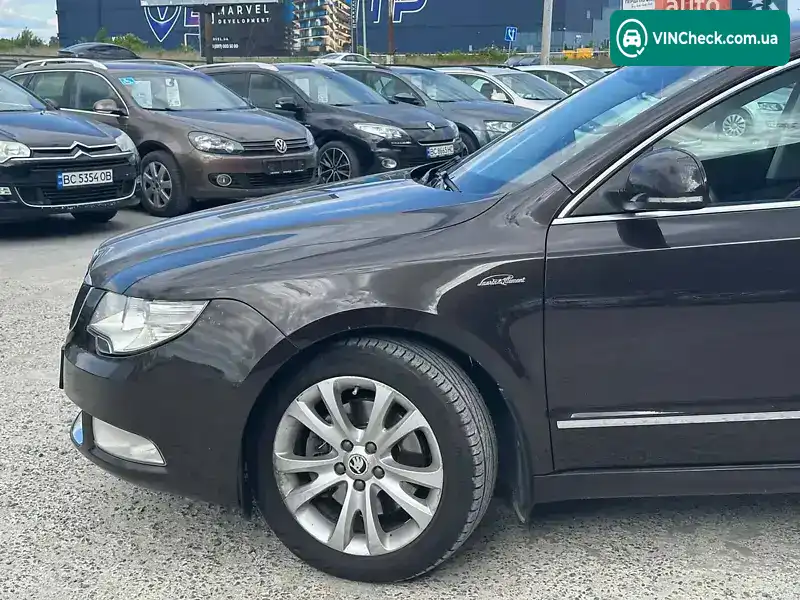 Skoda Superb 2012, фото з оголошення 2 з 20, VIN TMBAB63T8DB300161