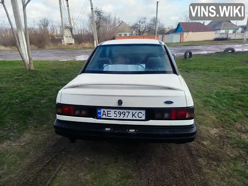 Ford Sierra 1992, фото з оголошення 2 з 10, VIN WF0FXXGBBFNY71802