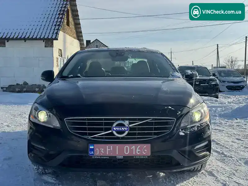 Volvo S60 2016, фото з оголошення 2 з 18, VIN YV126MFL6H2431226