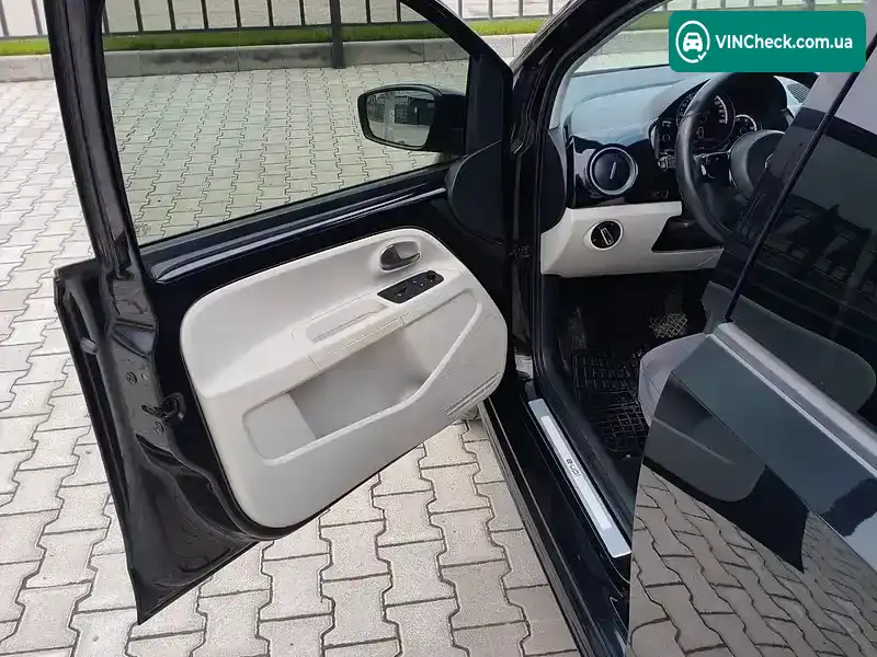 Volkswagen Up 2014, фото з оголошення 2 з 13, VIN WVWZZZAAZED903373