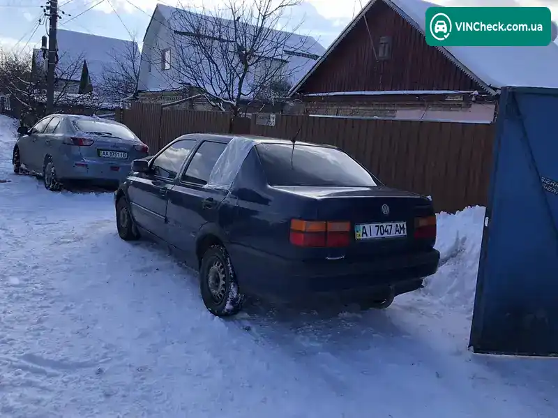 Volkswagen Vento 1992, фото з оголошення 2 з 17, VIN WVWZZZ1HZNW295753