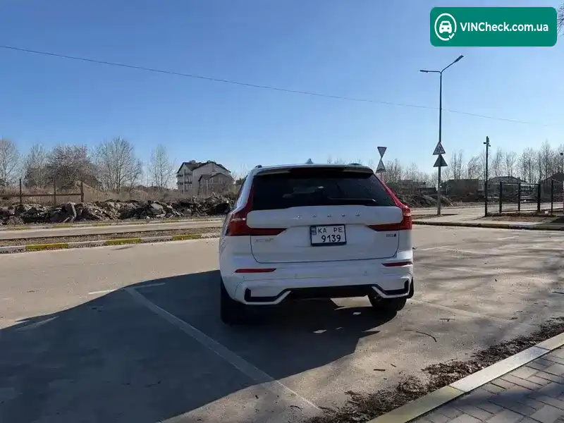 Volvo XC60 2024, фото з оголошення 1 з 21, VIN YV4L12RL4R1885634