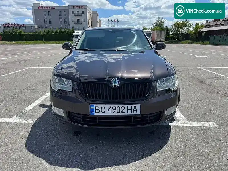 Skoda Superb 2010, фото з оголошення 1 з 12, VIN TMBAE73T3A9029929