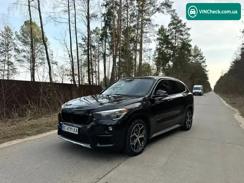 BMW X1 2017, фото з оголошення 2 з 16, VIN WBXHU7C37J5H41990