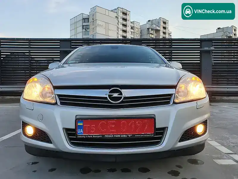 Opel Astra 2008, фото з оголошення 2 з 20, VIN W0L0AHL3582154175