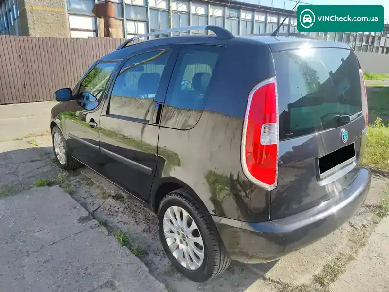 Skoda Roomster 2011, фото з оголошення 2 з 9, VIN TMBNL65J8B7012800