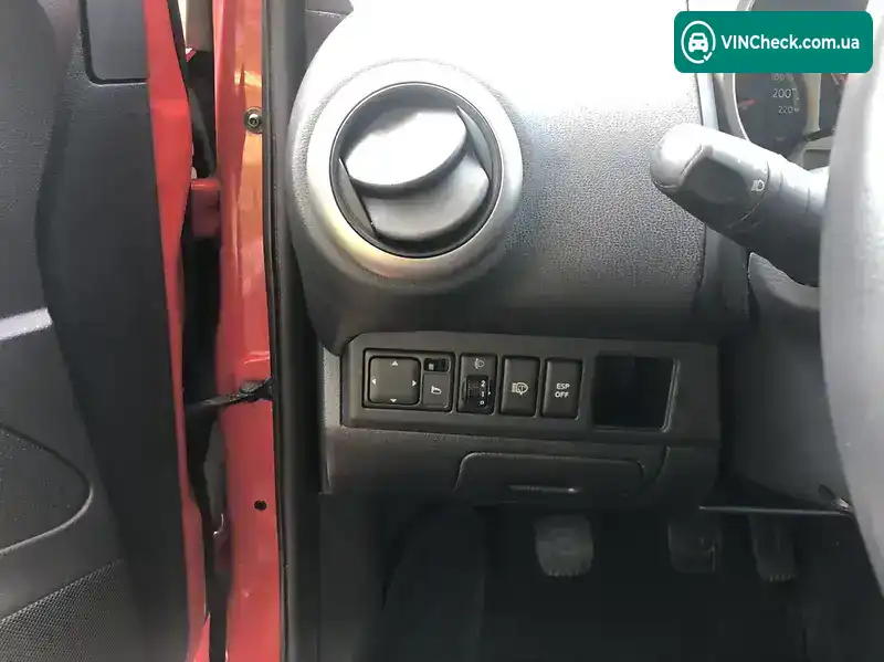 Nissan Note 2006, фото з оголошення 2 з 11, VIN SKNFCAE11U1002522