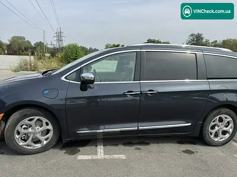 Chrysler Pacifica 2020, фото з оголошення 2 з 21, VIN 2C4RC1S73MR513981