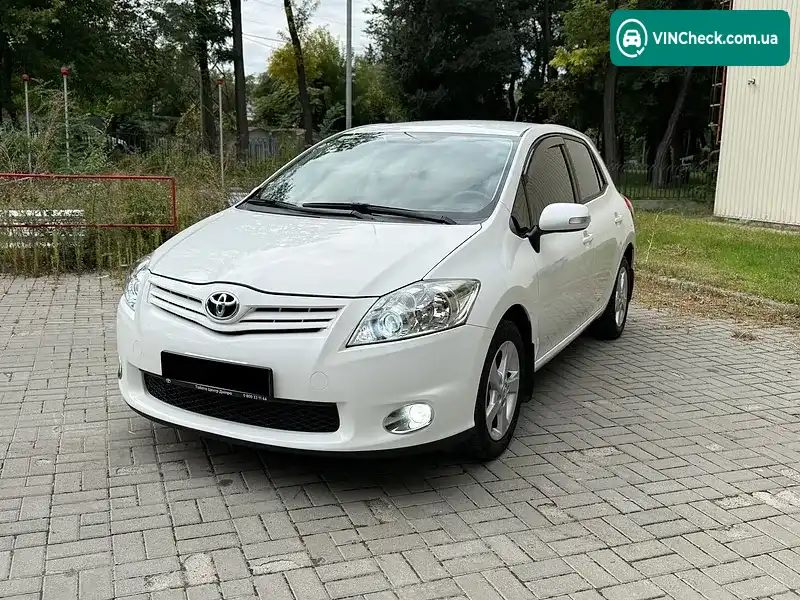 Toyota Auris 2011, фото з оголошення 1 з 20, VIN NMTKV56E90R084003