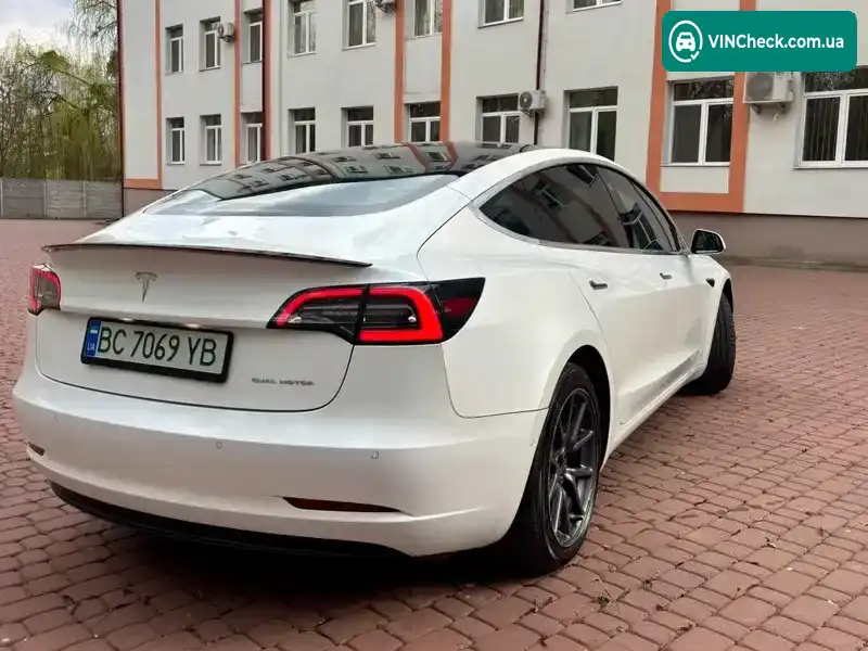 Tesla Model 3 2019, фото з оголошення 1 з 15, VIN 5YJ3E1EB9KF191534