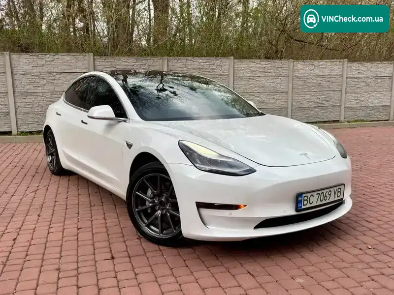Tesla Model 3 2019, фото з оголошення 2 з 15, VIN 5YJ3E1EB9KF191534