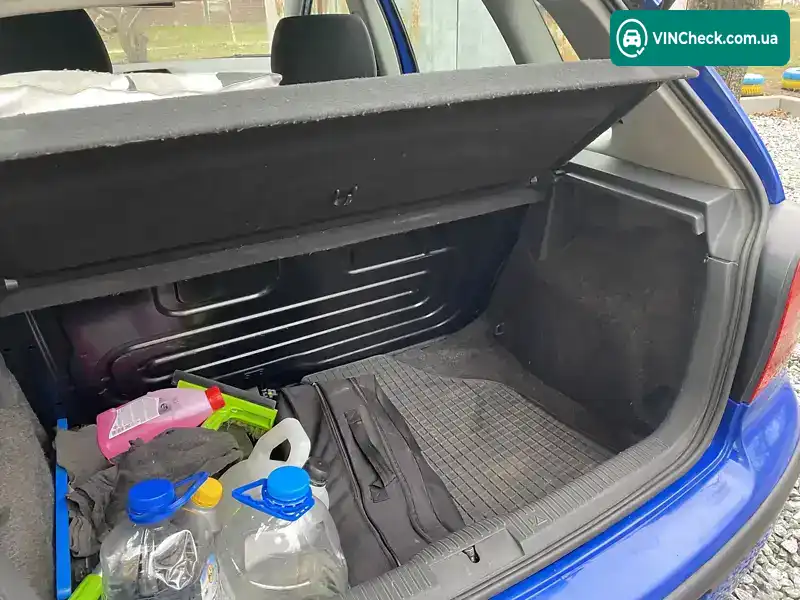 Volkswagen Polo 2004, фото з оголошення 2 з 12, VIN WVWZZZ9NZ4D057764