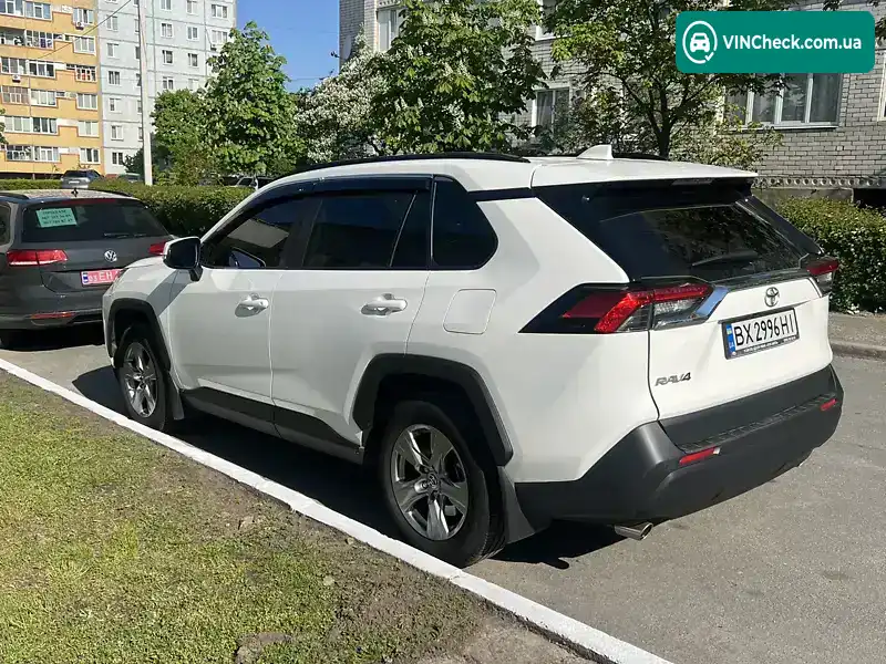 Toyota RAV4 2022, фото з оголошення 2 з 20, VIN JTMZ43FV00D112581
