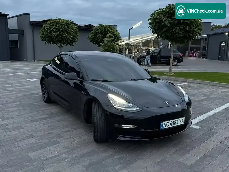 Tesla Model 3 2018, фото з оголошення 2 з 20, VIN 5YJ3E1EA4JF157376