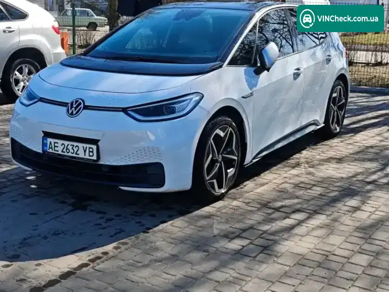 Volkswagen ID.3 2020, фото з оголошення 1 з 12, VIN WVWZZZE1ZMP010578