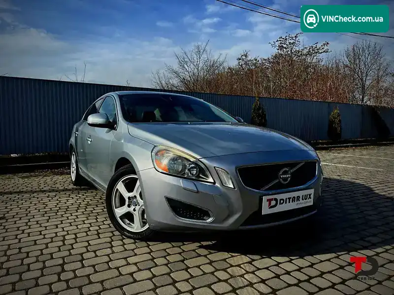 Volvo S60 2013, фото з оголошення 2 з 20, VIN YV1612FS9D1216936