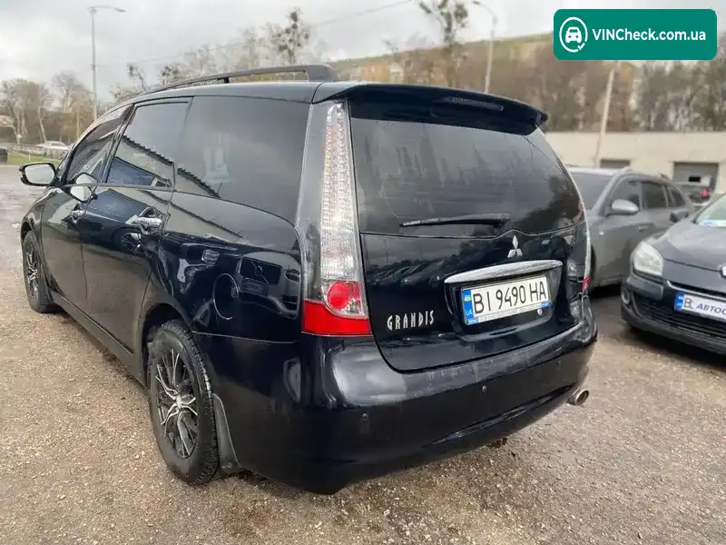 Mitsubishi Grandis 2007, фото з оголошення 2 з 18, VIN JMBLRNA4W7Z001540
