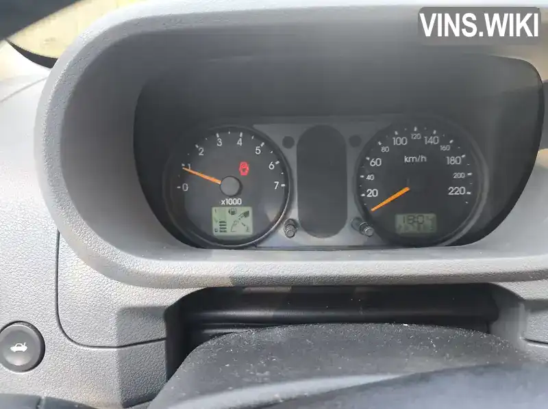 Ford Fusion 2003, фото з оголошення 2 з 13, VIN WF0UXXGAJU3Y53240