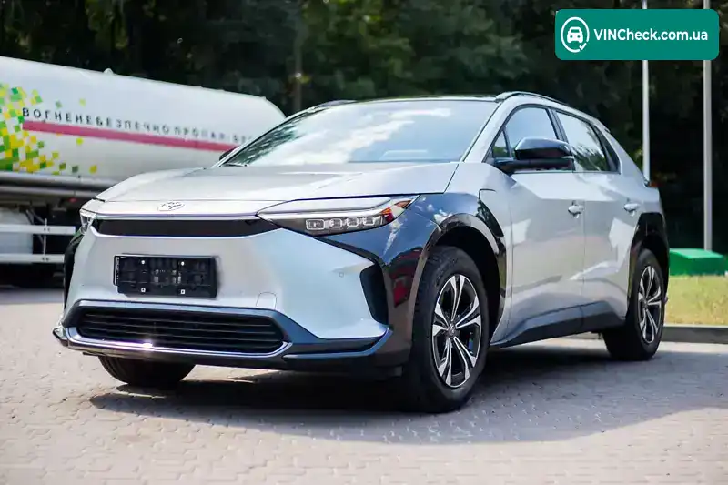 Toyota bZ4X 2022, фото з оголошення 2 з 20, VIN LFMKP14T5N0004953