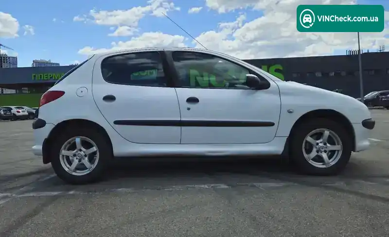 Peugeot 206 2008, фото з оголошення 1 з 11, VIN VF32AKFWA47769362