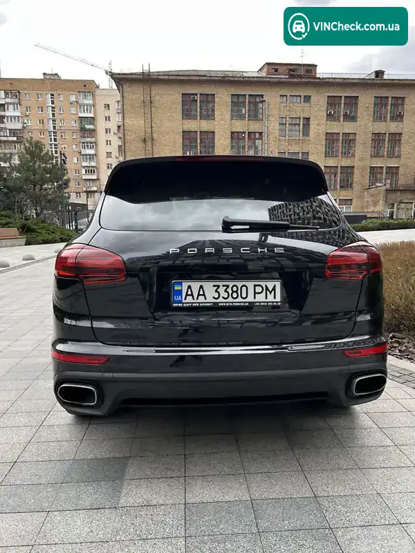 Porsche Cayenne 2017, фото з оголошення 2 з 7, VIN WP1ZZZ92ZHKA90636