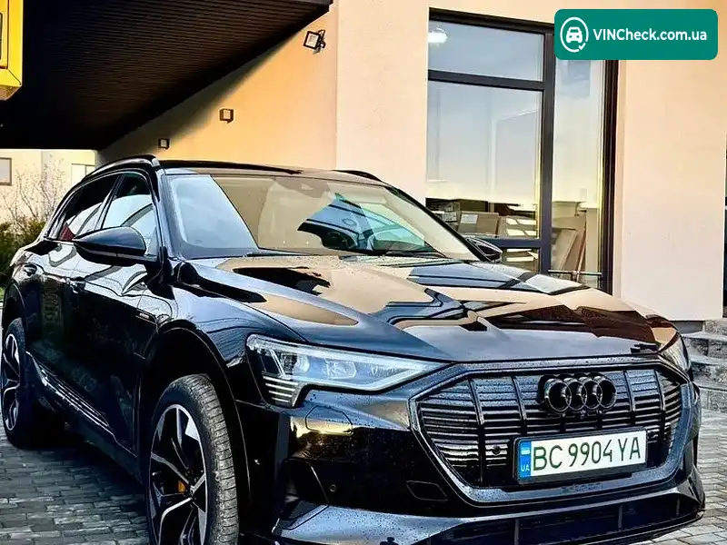 Audi e-tron 2019, фото з оголошення 1 з 14, VIN WAUZZZGE7LB010484