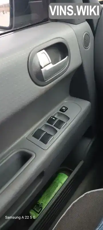 Mitsubishi Colt 2005, фото з оголошення 2 з 14, VIN XMCXNZ36A5F054010
