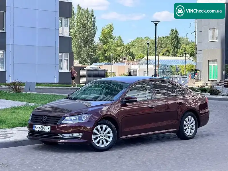 Volkswagen Passat 2014, фото з оголошення 1 з 20, VIN 1VWAT7A32EC092244